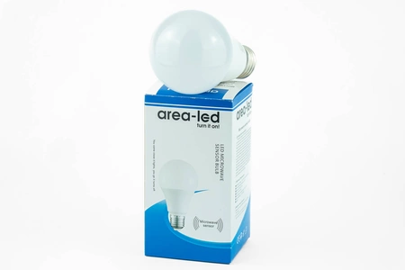 5x Żarówka LED bulb  E27 z czujnikiem ruchu 9W 900lm 6500K biała zimna
